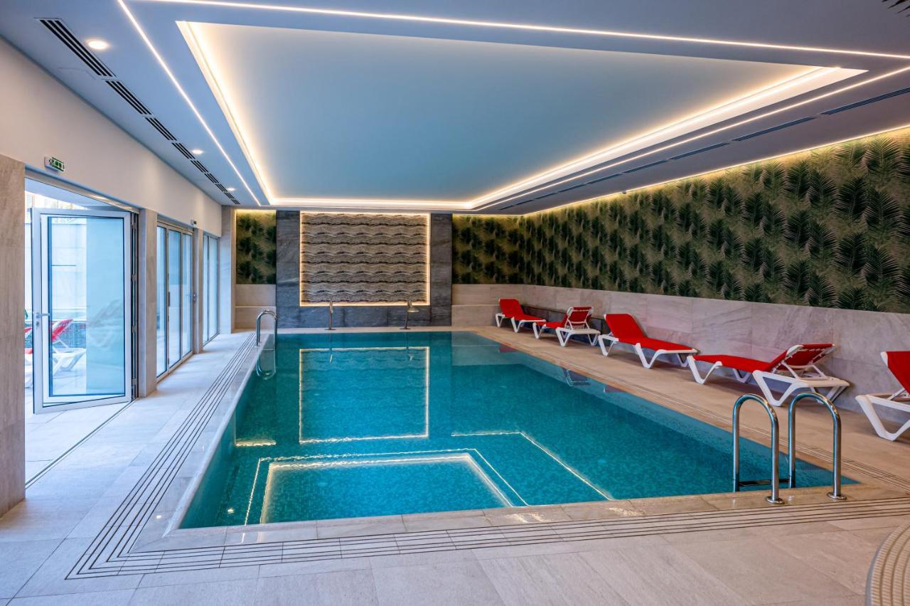 Hotel Carolin Călimăneşti Eksteriør bilde