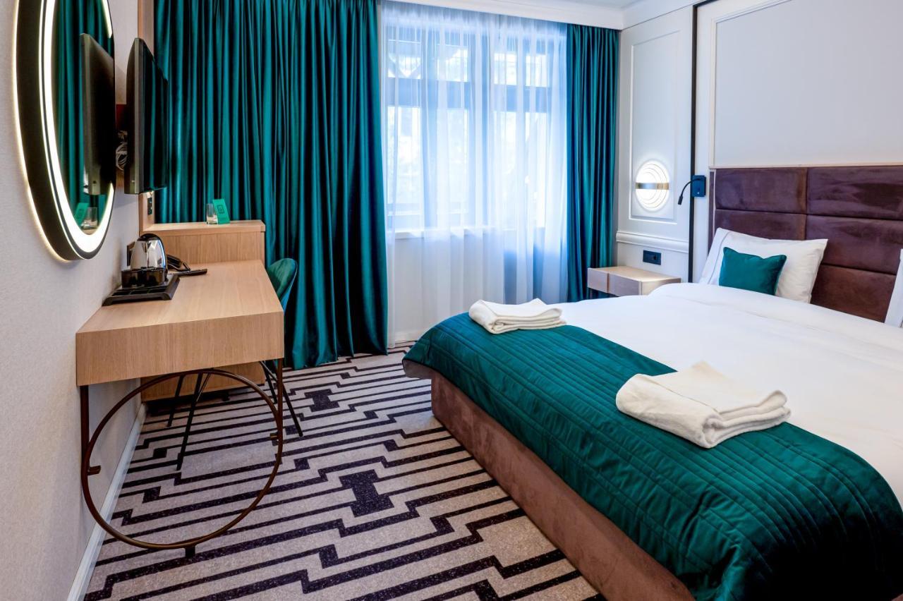 Hotel Carolin Călimăneşti Eksteriør bilde