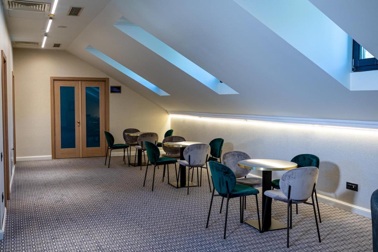 Hotel Carolin Călimăneşti Eksteriør bilde