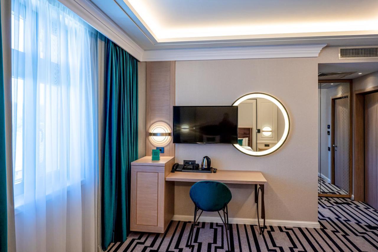 Hotel Carolin Călimăneşti Eksteriør bilde