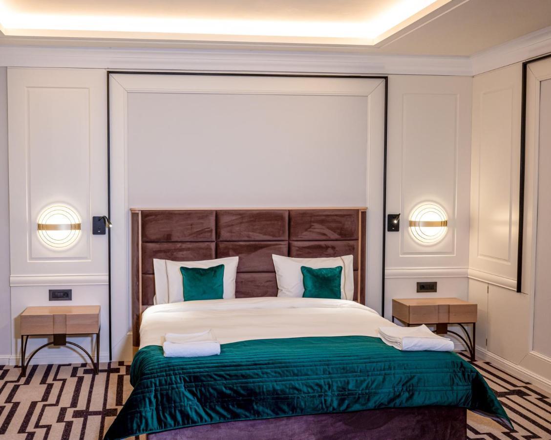 Hotel Carolin Călimăneşti Eksteriør bilde