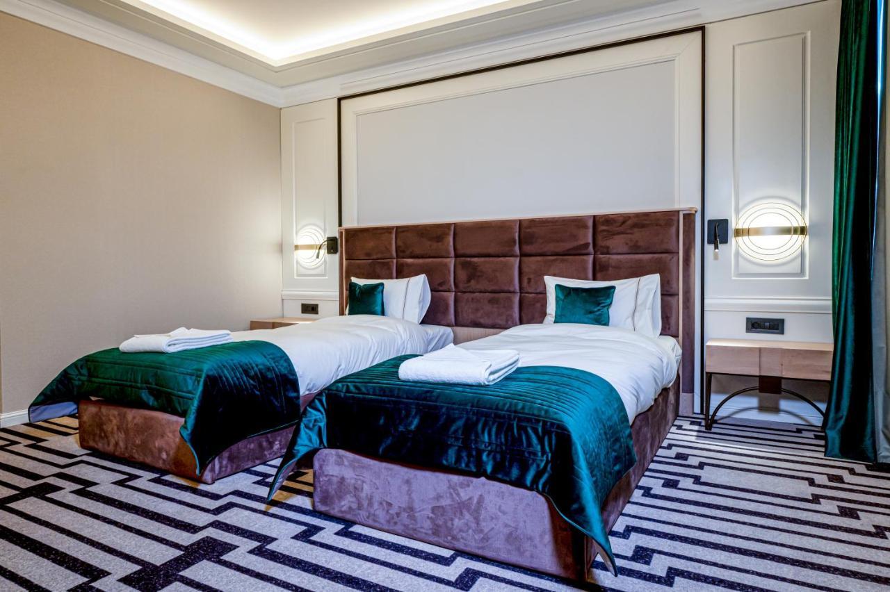 Hotel Carolin Călimăneşti Eksteriør bilde