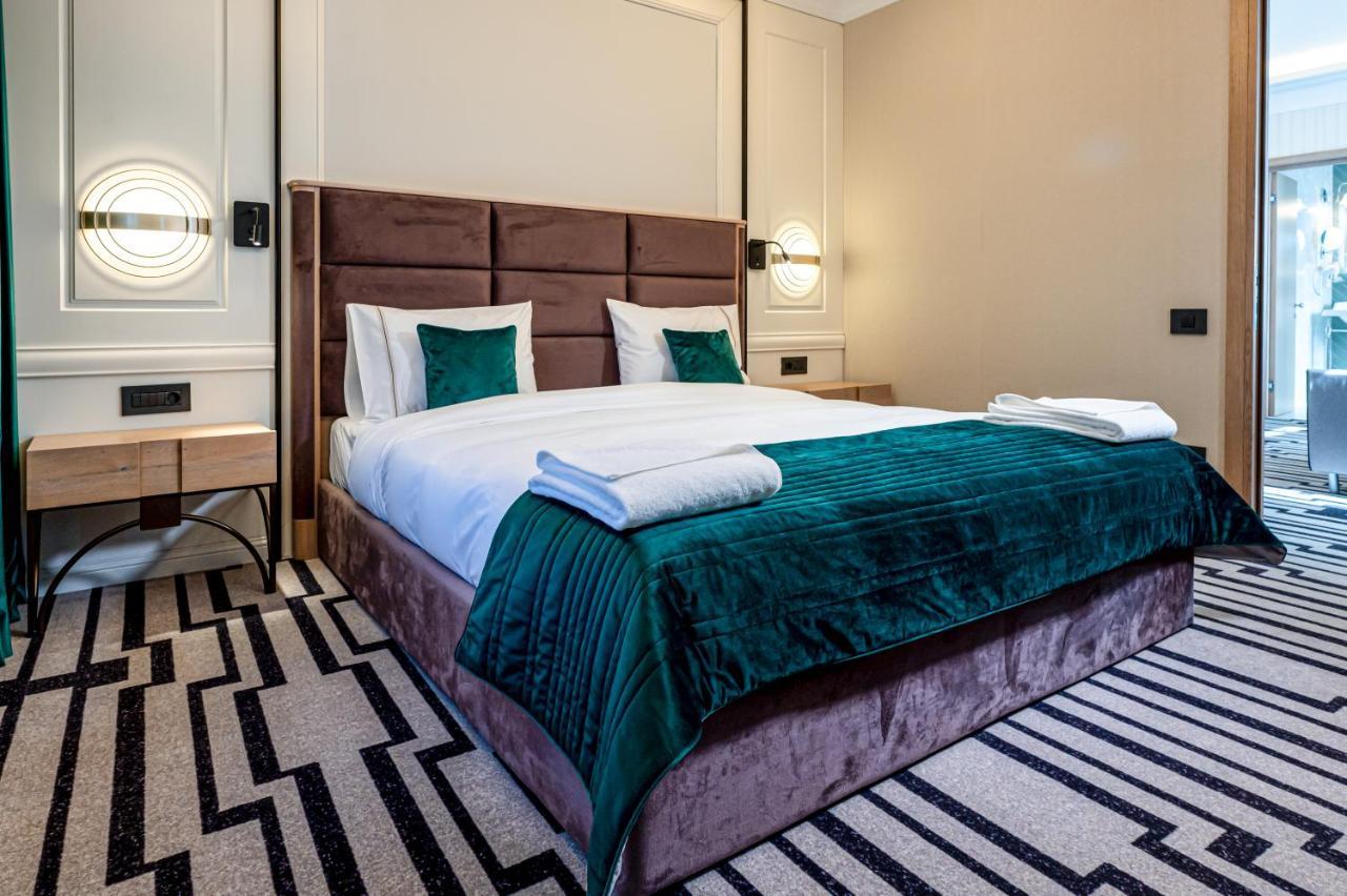 Hotel Carolin Călimăneşti Eksteriør bilde